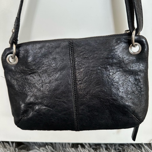 SOLD - Vintage Y2K genuine leather Fossil mini crossbody wallet bag - Picture 3 of 7